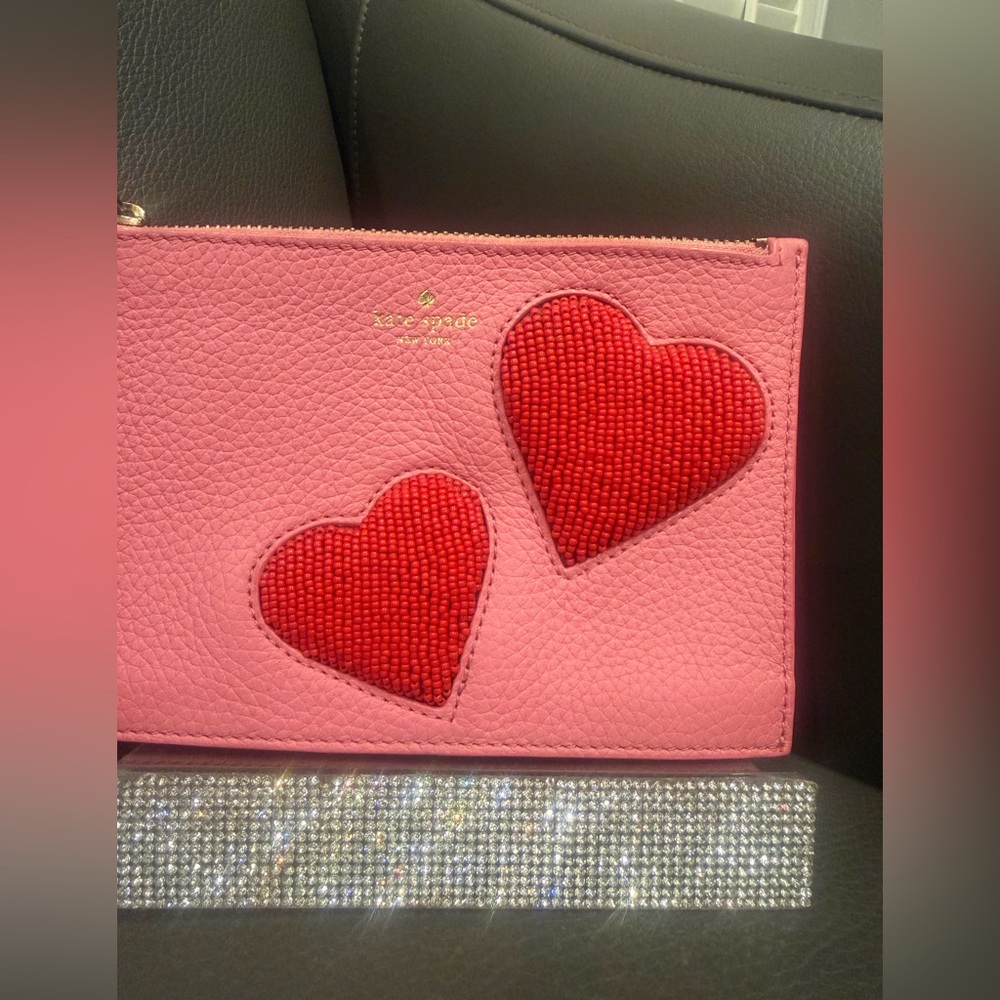 Kate Spade On‎ Purpose Beaded Heart Wristlet - Picture 4 of 7